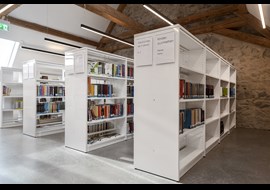 mediathek_kirchzarten_public_library_de_002.jpg