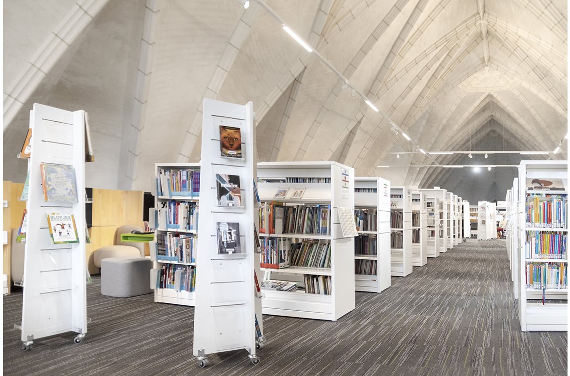 Bibliothéque municipale de Wielsbeke, Belgique - Bibliothèque municipale et BDP