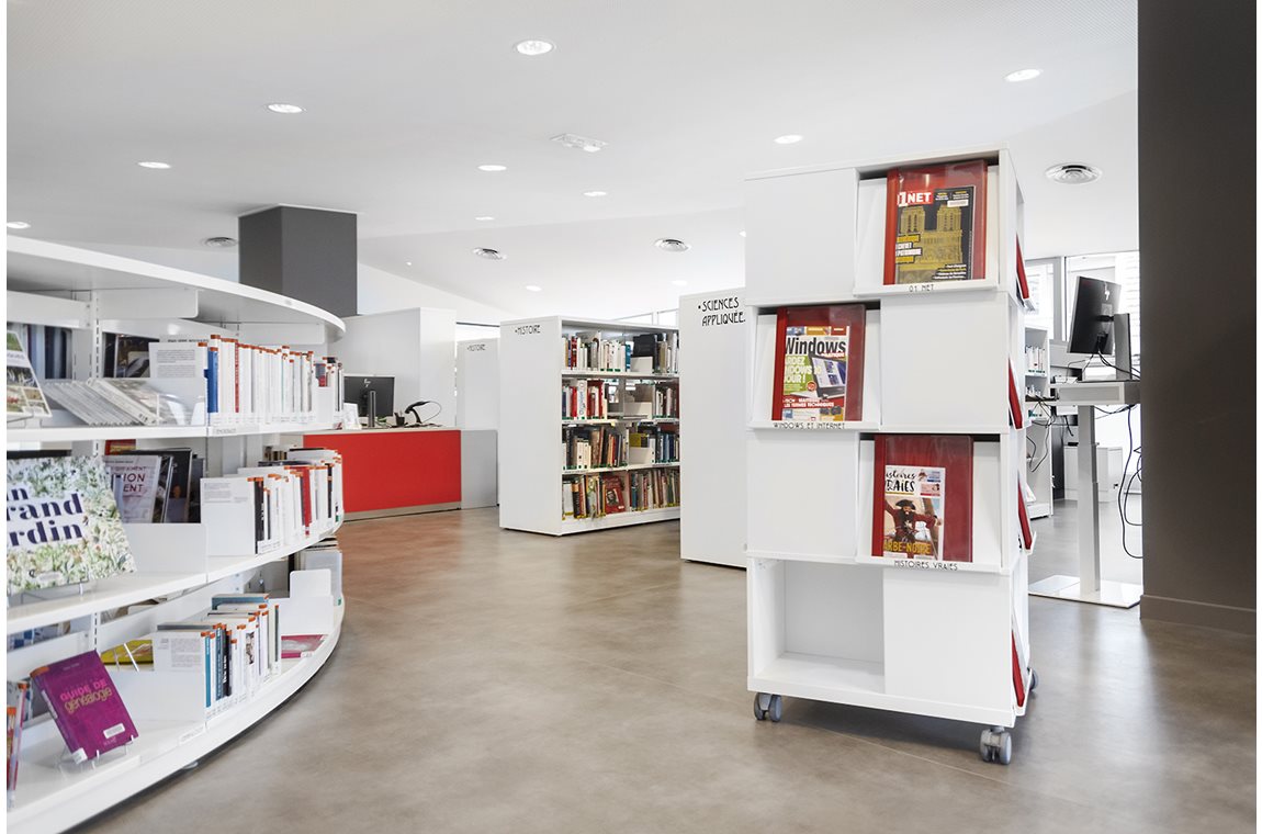 Openbare Bibliotheek Lisieux, Frankrijk - Openbare bibliotheek