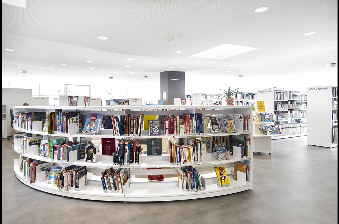 Bibliothéque municipale de Lisieux, France - Bibliothèque municipale et BDP