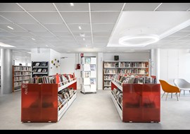 mediatheque_de_bourg_st_maurice_public_library_fr_003.jpg
