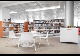 mediatheque_de_bourg_st_maurice_public_library_fr_029.jpg