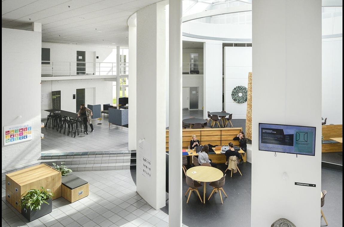 VIA University College Herning, Denemarken - Wetenschappelijke bibliotheek