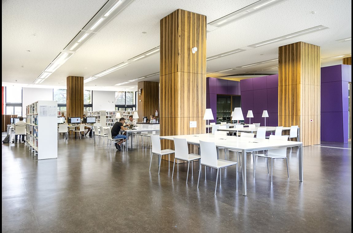 Universitätsbiblithek Grenoble, Frankreich - Wissenschaftliche Bibliothek