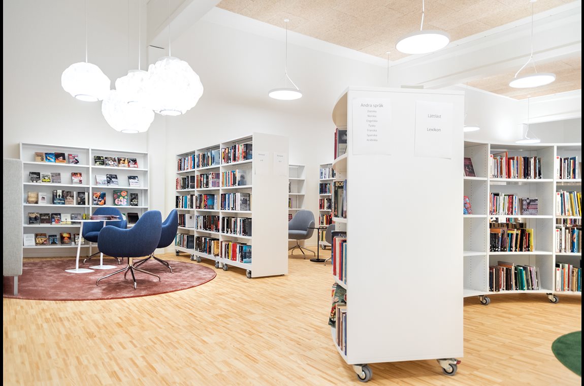 Bibliothèque municipale de Tingsryd, Suède - Bibliothèque municipale et BDP