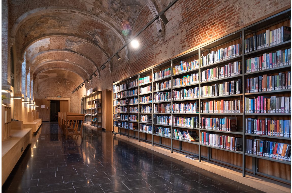 Öffentliche Bibliothek Het Predikheren, Mechelen, Belgien - Öffentliche Bibliothek