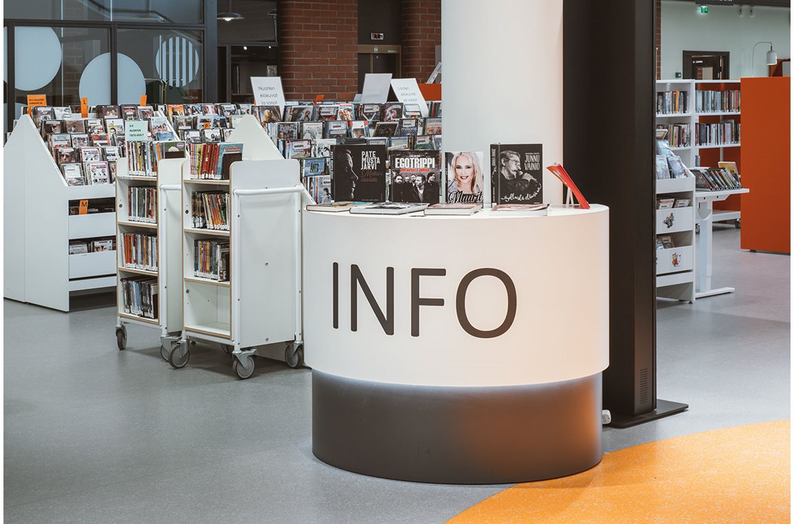 Bibliothèque municipale de Hämeenlinna, Finlande - Bibliothèque municipale et BDP