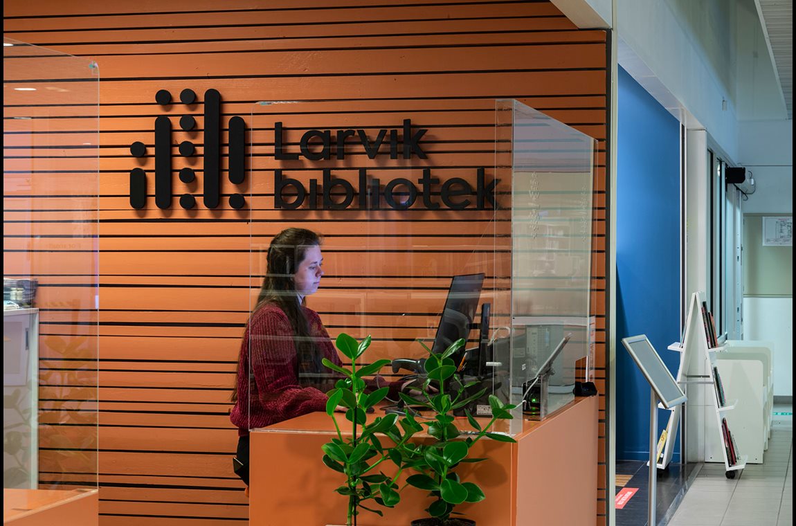 Bibliothèque municipale de Larvik, Norvège - Bibliothèque municipale et BDP