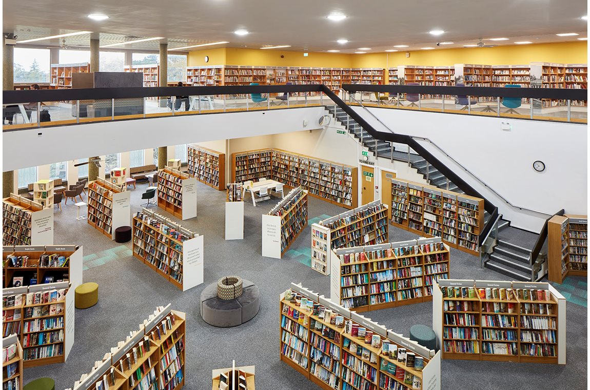 Bibliothèque municipale de Bromley, Royame-Uni - Bibliothèque municipale