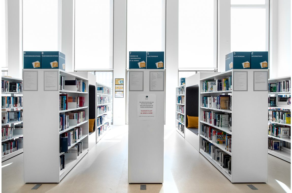 CRDN - Télécom Paris, Palaiseau, Frankrig - Akademisk bibliotek