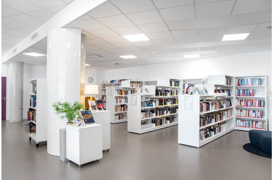 La Poterie Bibliotek, Suresnes, Frankrig - Offentligt bibliotek