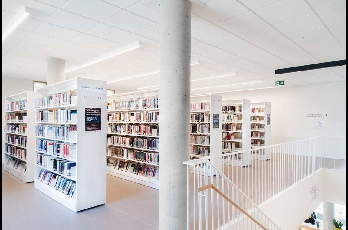 De Mouterij Bibliotek, Kortemark, Belgien - Offentligt bibliotek