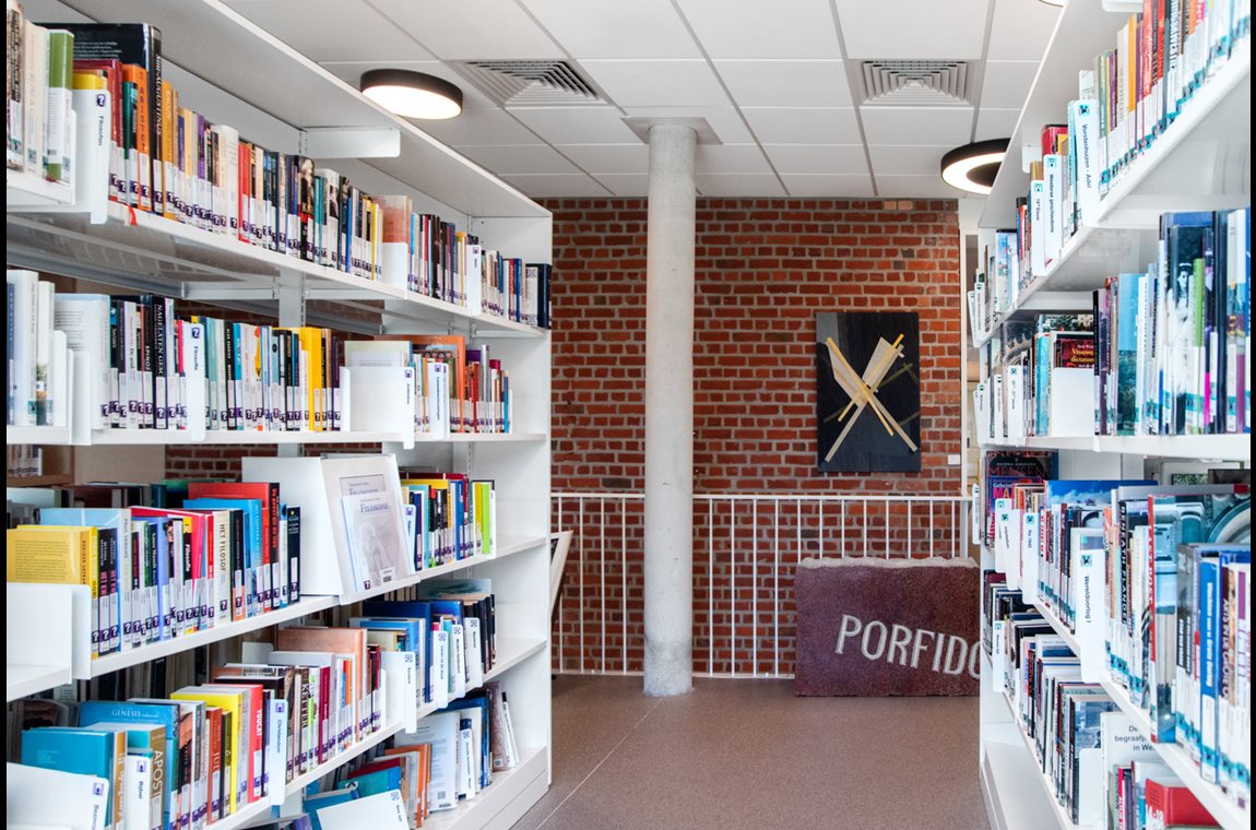 De Mouterij bibliotek, Kortemark, Belgien - Offentliga bibliotek