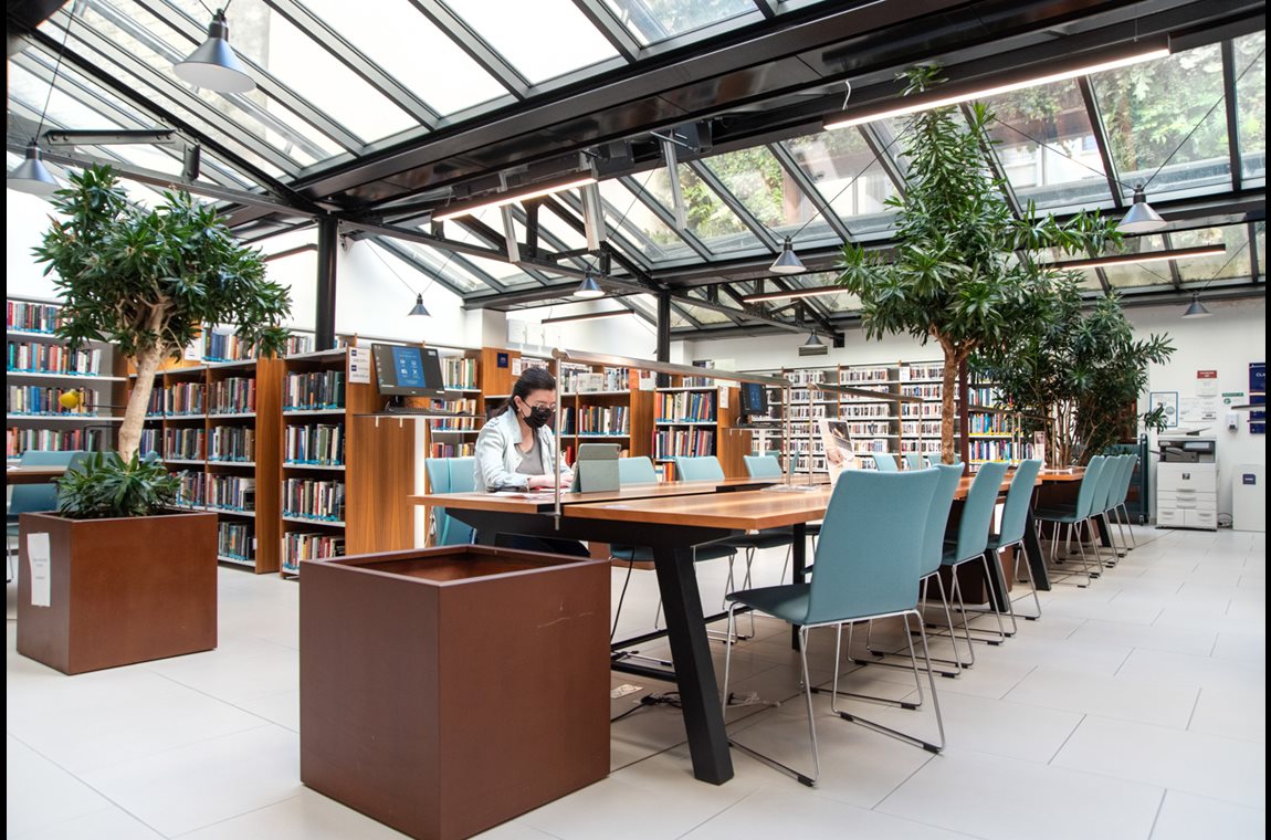 American University of Paris, Frankrig - Akademisk bibliotek