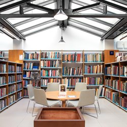 American University of Paris, Frankreich