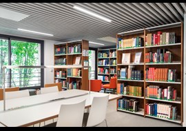 american_university_of_paris_academic_library_fr_007.jpeg