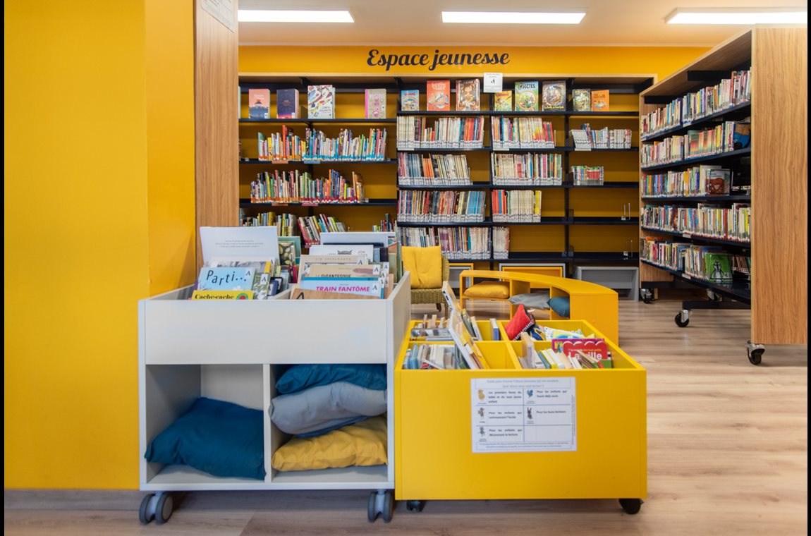 Openbare bibliotheek La Roche-en-Ardenne, België - Openbare bibliotheek