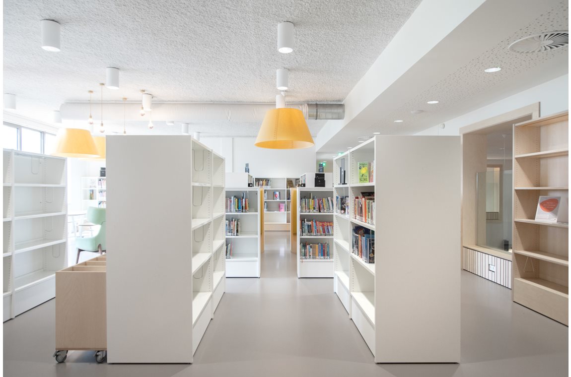 Ter Aar Public Library, Netherlands - Public libraries