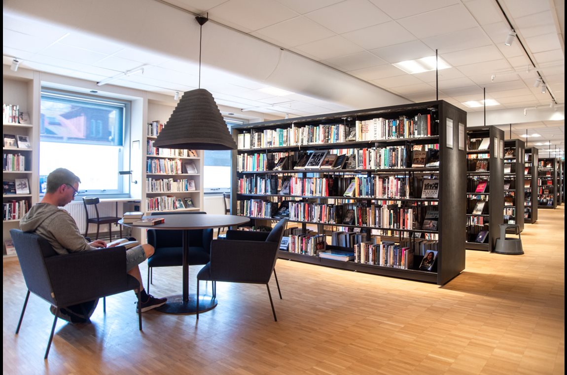 Bibliothèque municipale de Kalmar, Suède - Bibliothèque municipale et BDP