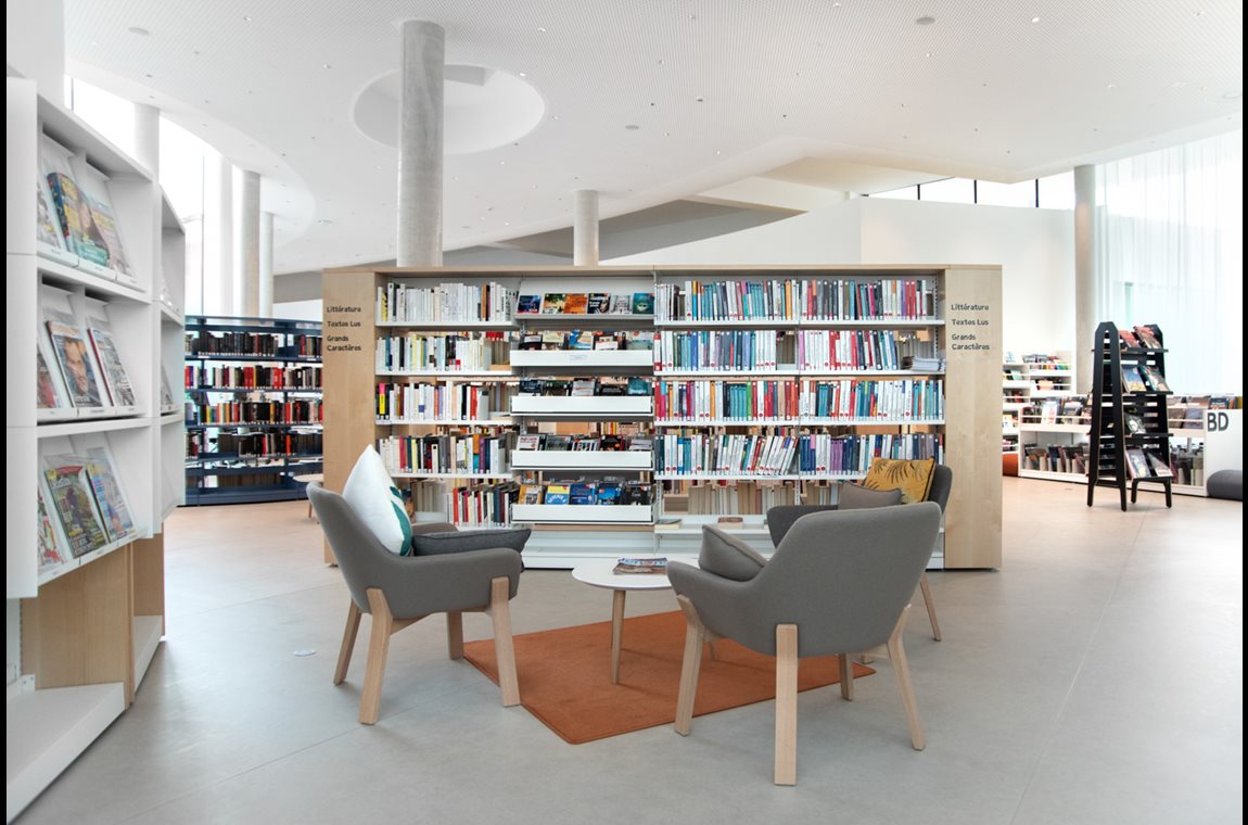 Bibliothek Croix-de-Neyrat, Clermont Ferrand, Frankreich - Öffentliche Bibliothek