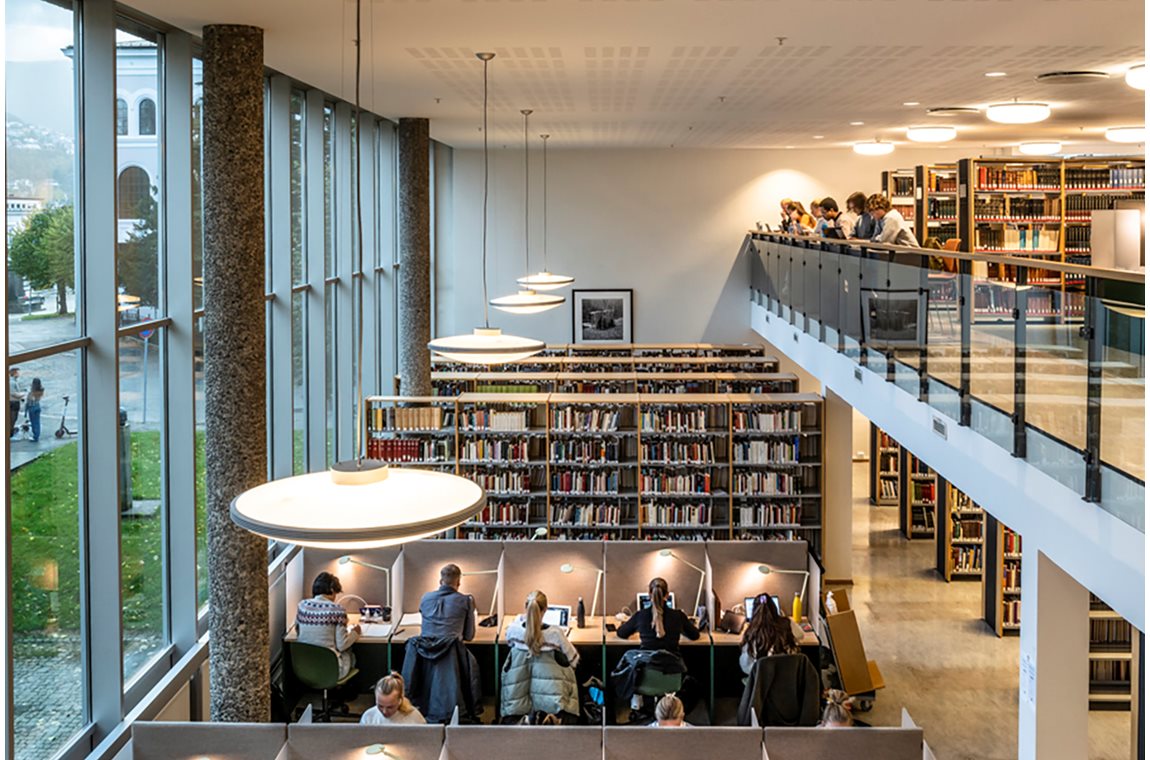 Universitätsbibliothek Bergen, Geisteswissenschaften, Norwegen - Öffentliche Bibliothek