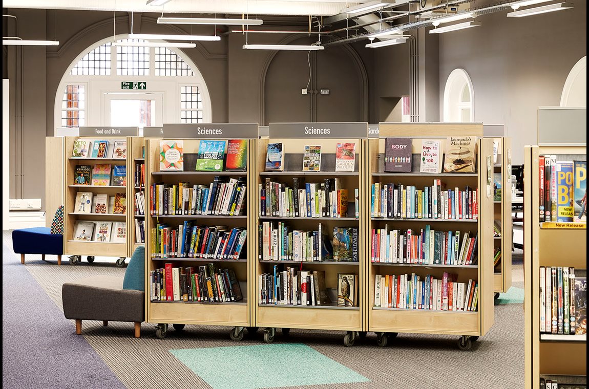 Bibliothèque municipale de Eltham, Royaume-Uni - Bibliothèque municipale et BDP