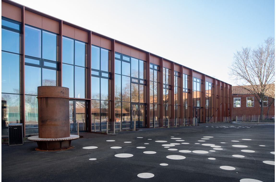Lundtofte Skole, Lyngby, Danmark - Kombibibliotek