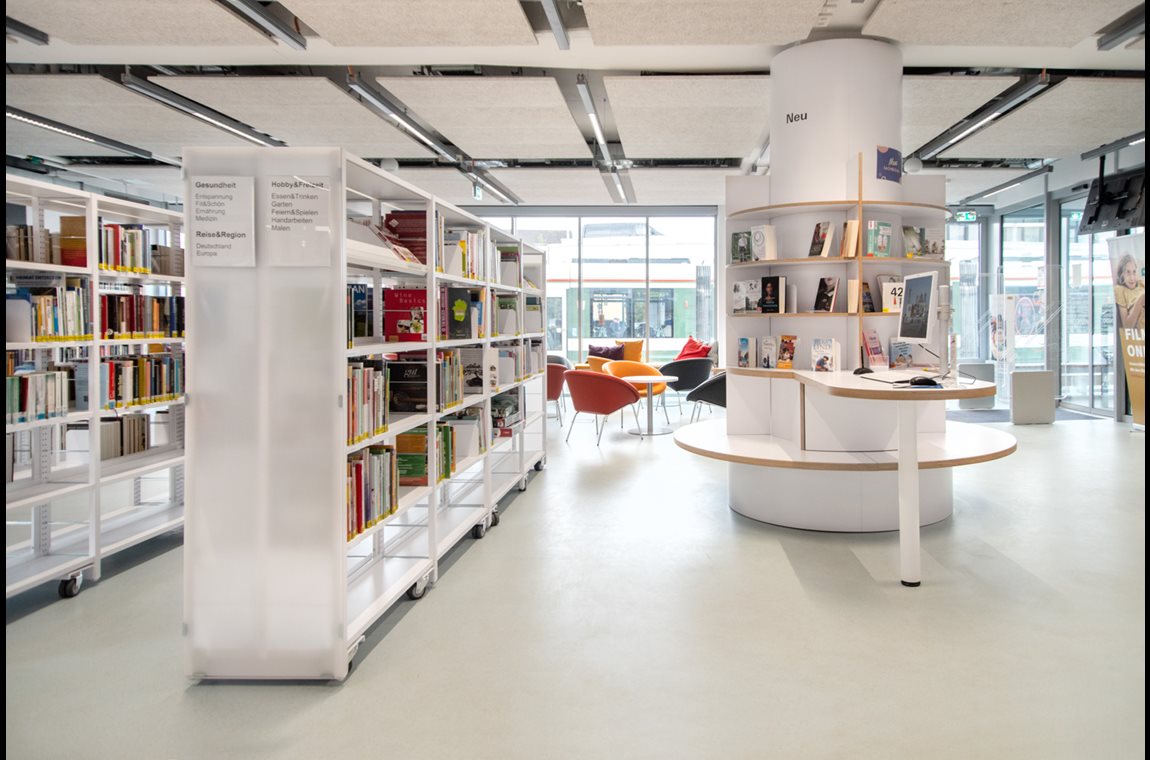 Openbare bibliotheek Augsburg-Lechhausen, Duitsland - Openbare bibliotheek