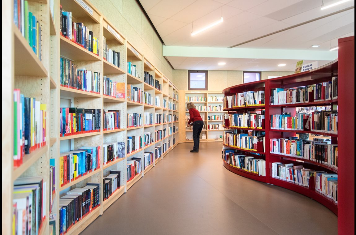 Les Sorinières Public Library, France - Public library
