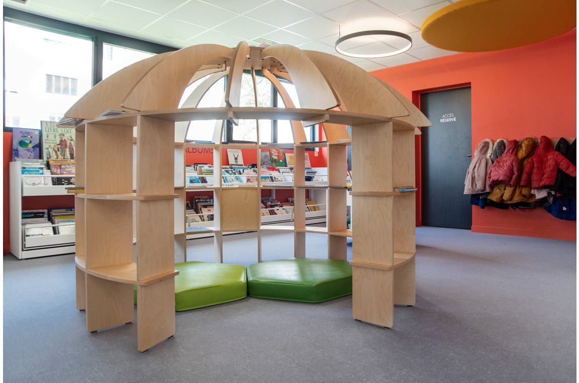 Openbare Bibliotheek Vierzon, Frankrijk - Openbare bibliotheek