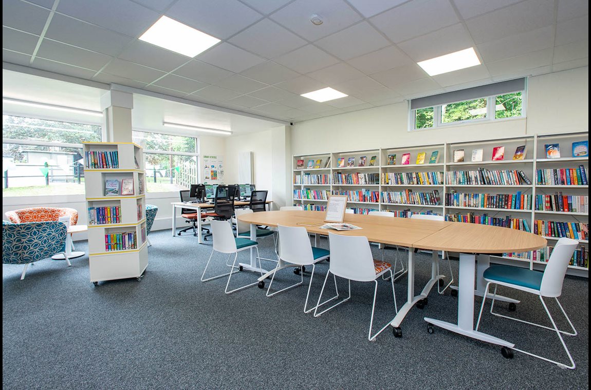 St Paul's Cray Library, United Kingdom - Public library