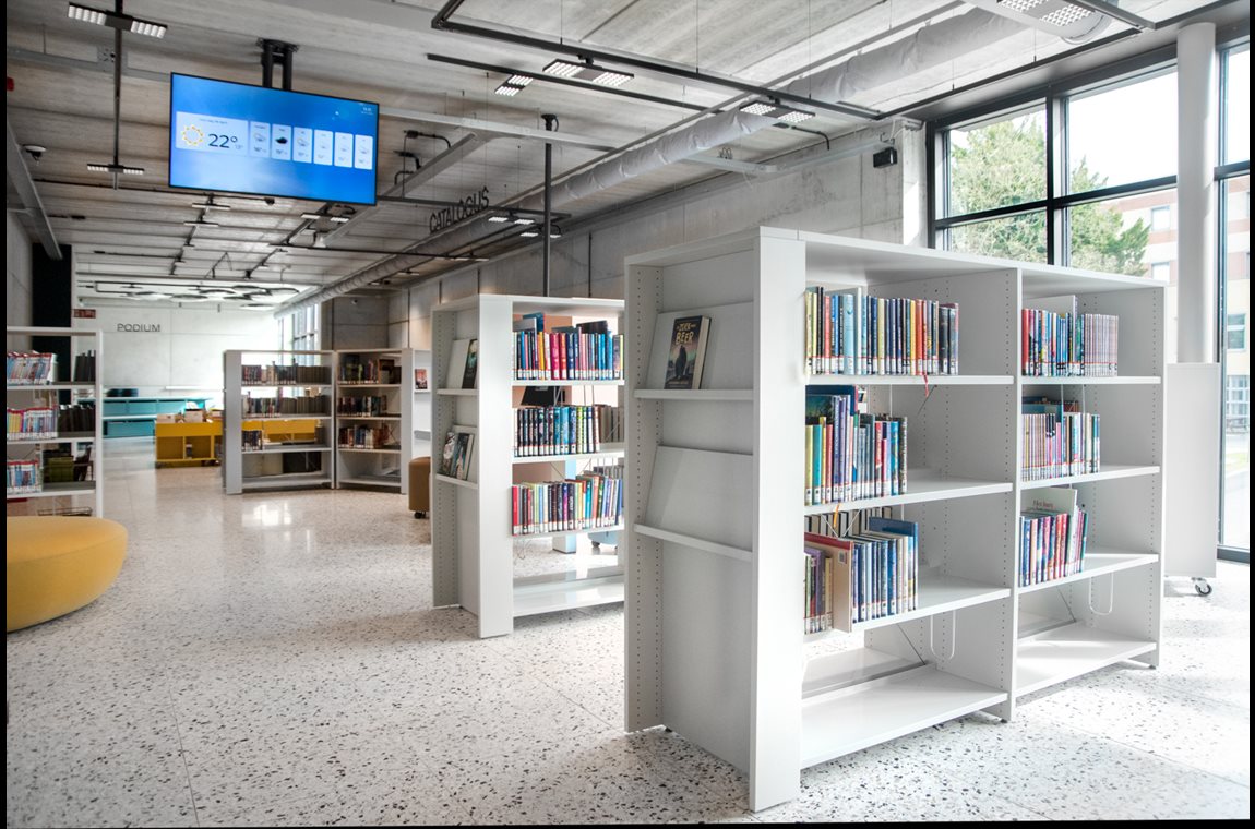 Bibliothèque municipale de Geraardsbergen, Belgique - Bibliothèque municipale et BDP