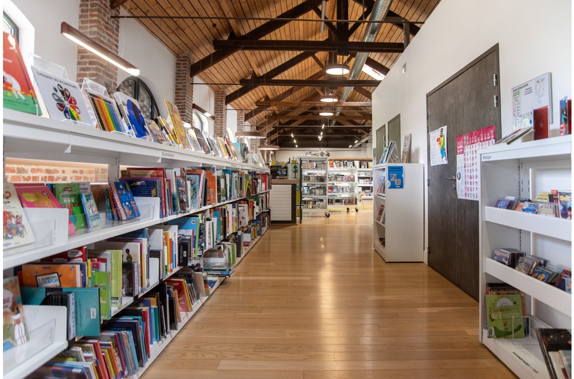 Médiathèque Montech, France - Bibliothèque municipale et BDP