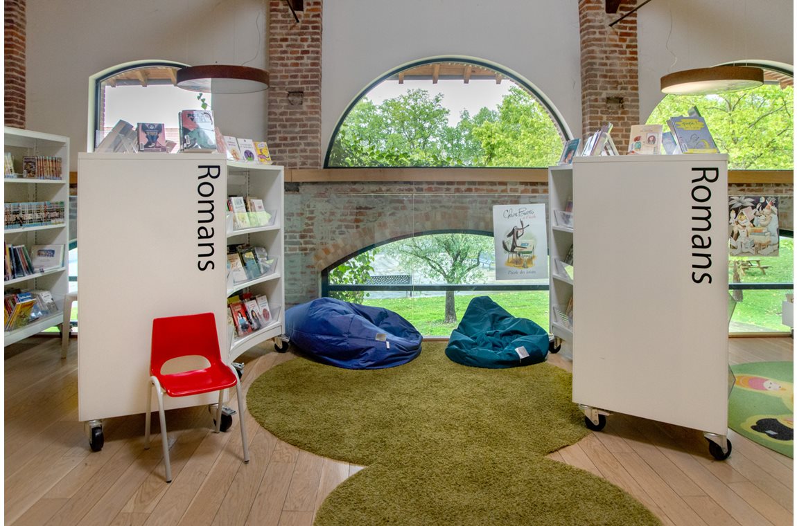 Médiathèque Montech, France - Bibliothèque municipale et BDP