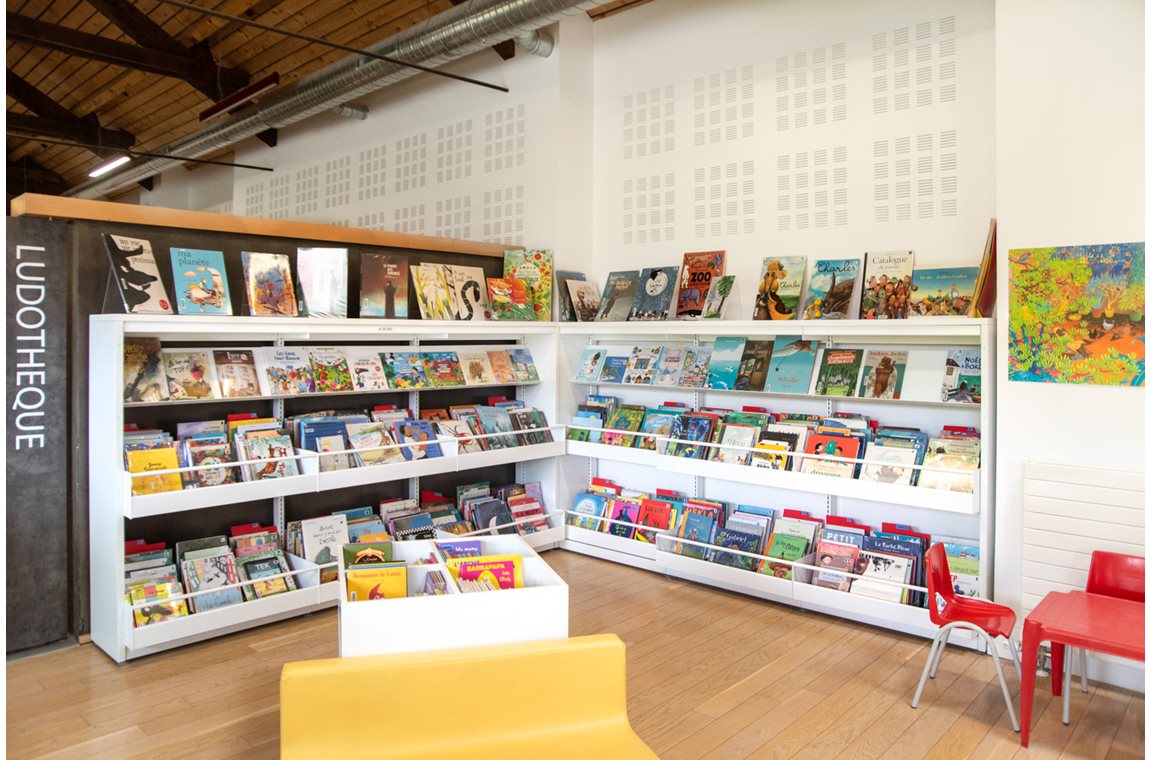 Médiathèque Montech, France - Bibliothèque municipale et BDP