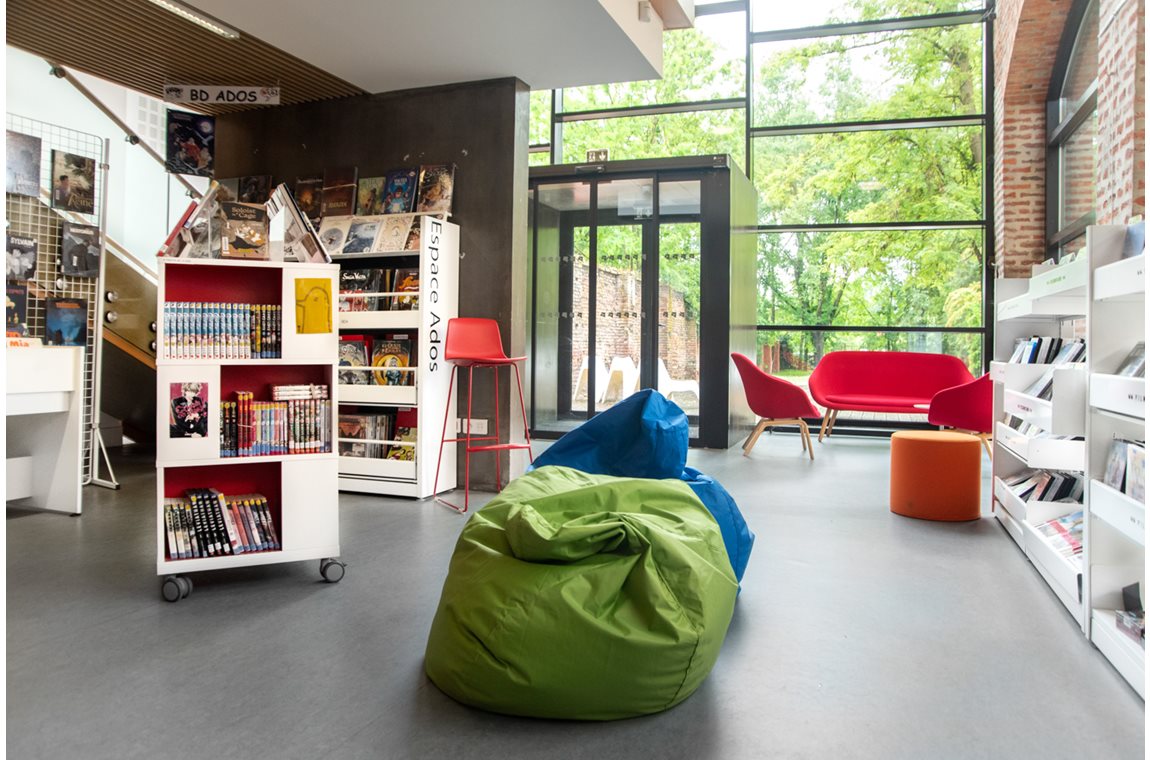 Médiathèque Montech, France - Bibliothèque municipale et BDP