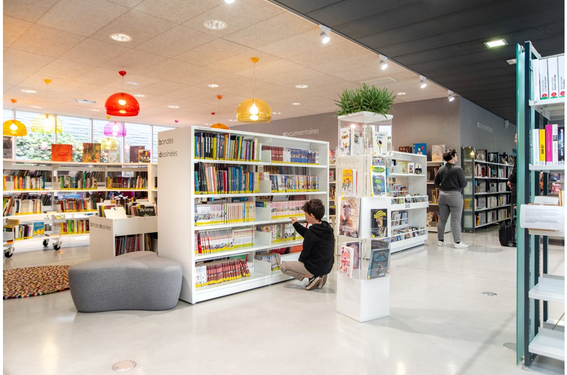 Varihes Public Library, France - Public library