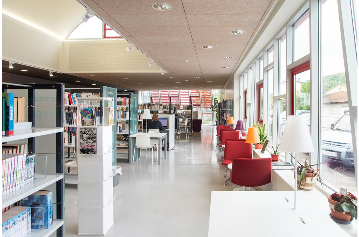 Varihes Public Library, France - Public library