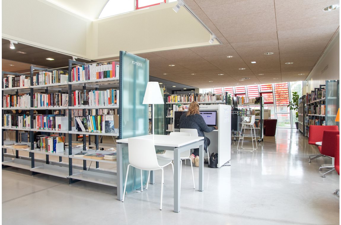Varihes Public Library, France - Public library