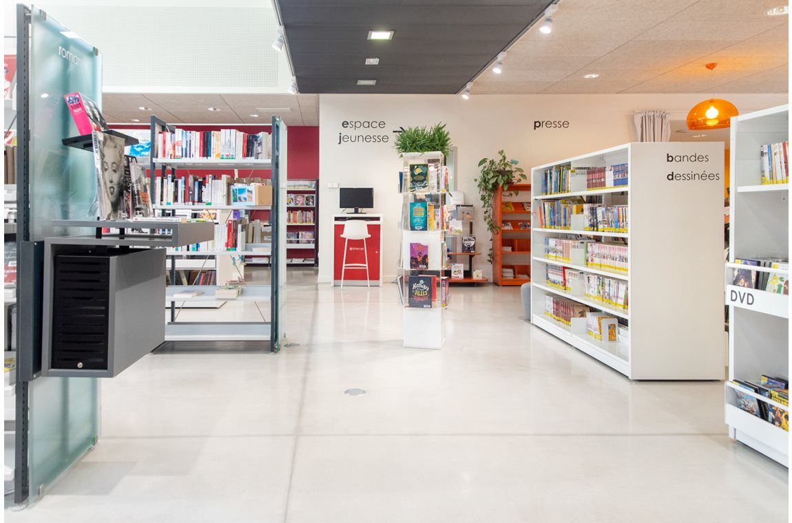 Varihes Public Library, France - Public library