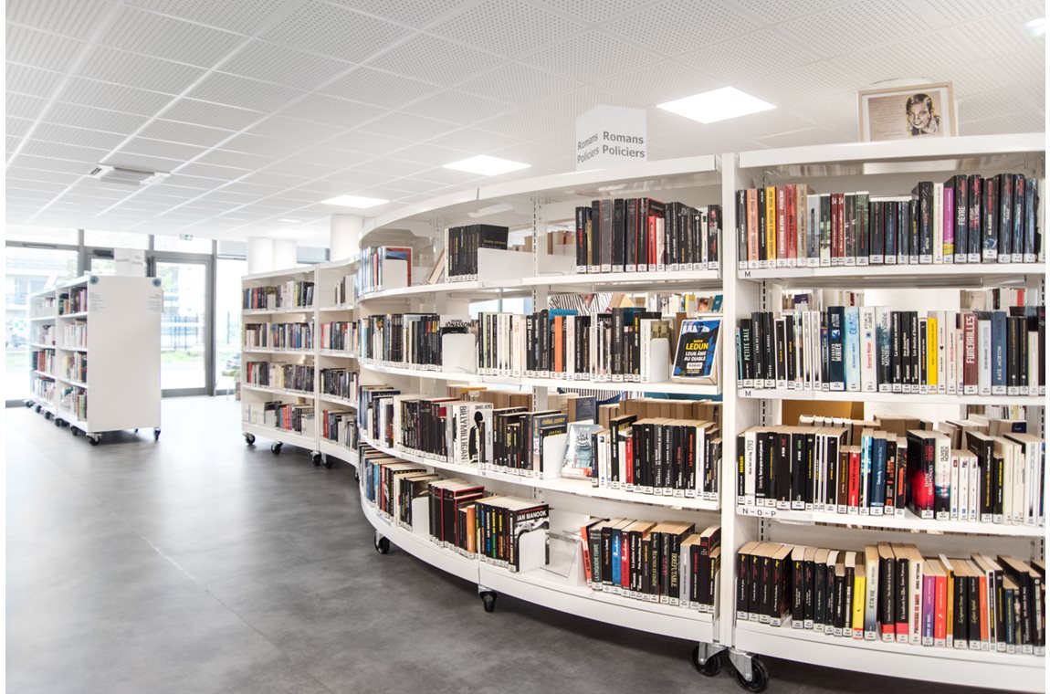 Plaisance-du-Touch Public Library, France - Public library