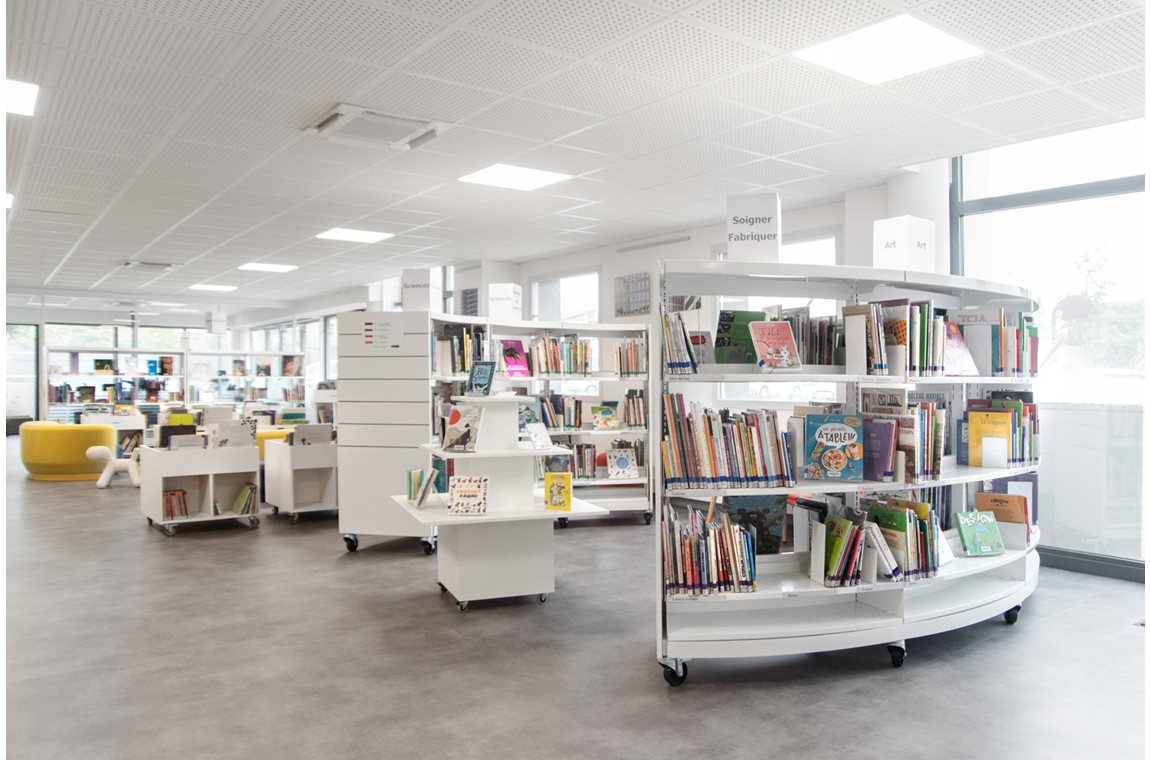Plaisance-du-Touch Public Library, France - Public library