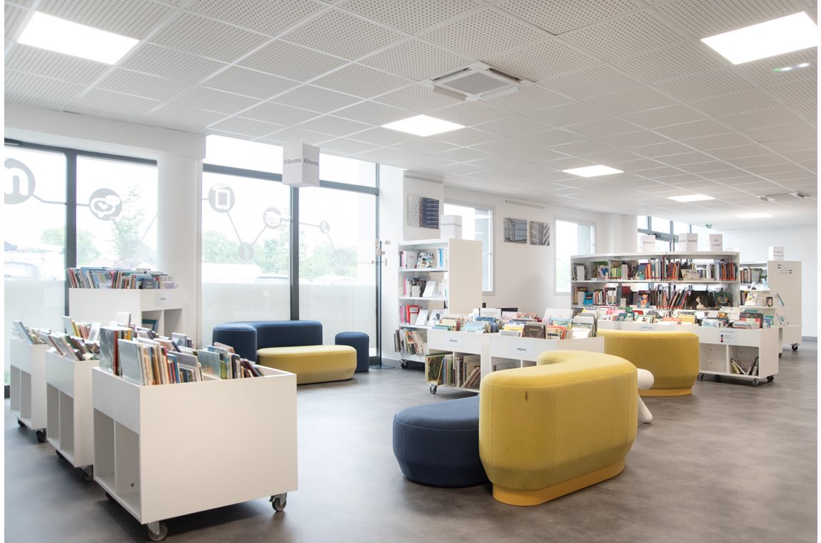 Plaisance-du-Touch Public Library, France - Public library