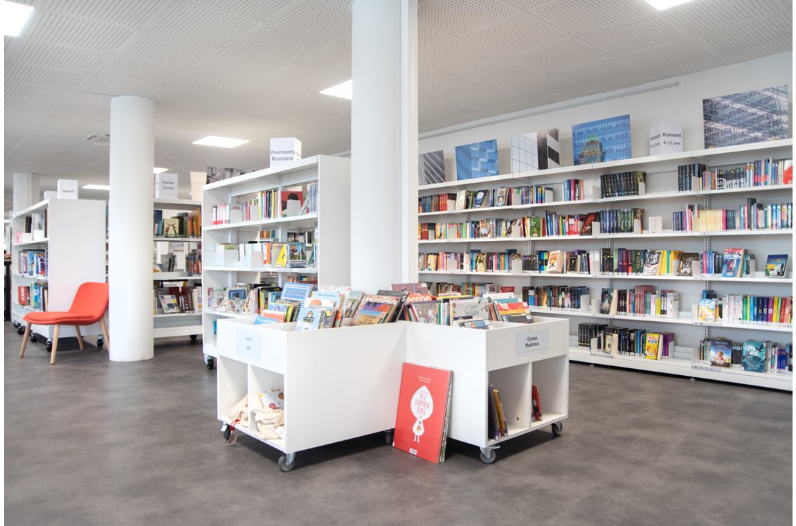 Plaisance-du-Touch Public Library, France - Public library
