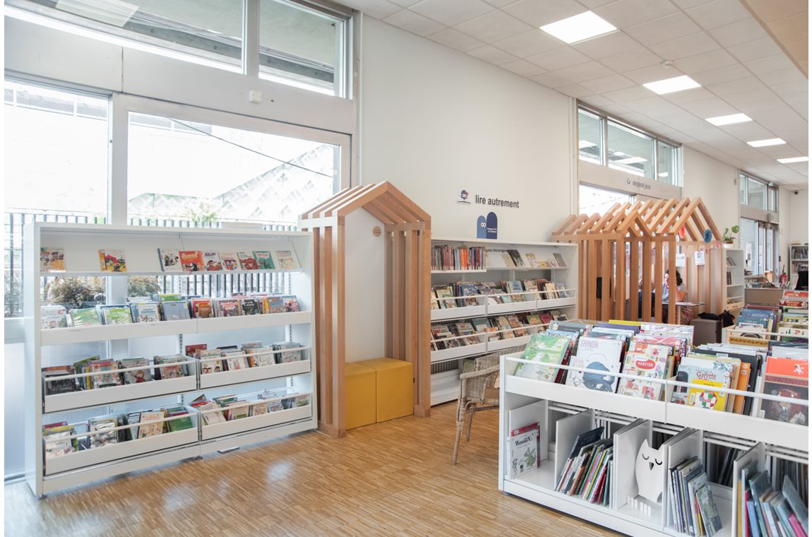 Jeunesse Public Library, Lyon Part Dieu, France - Public library