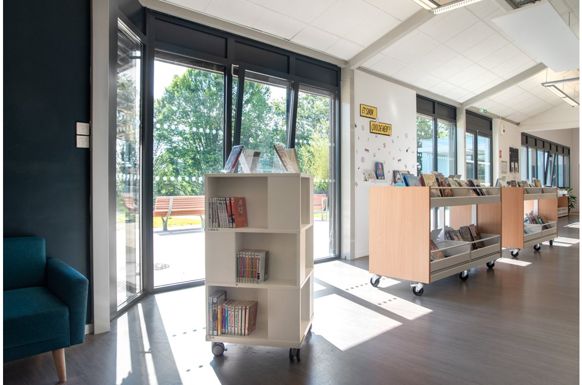 Dardilly Public Library, France - Public library