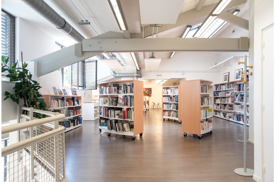 Dardilly Public Library, France - Public library