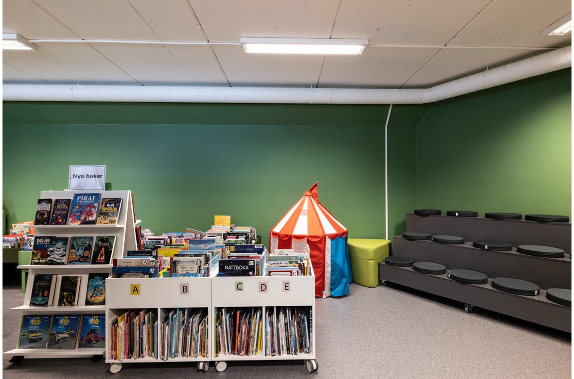 Bibliothèque de Hustadvika, Eide, Norvège - Bibliothèque municipale et BDP