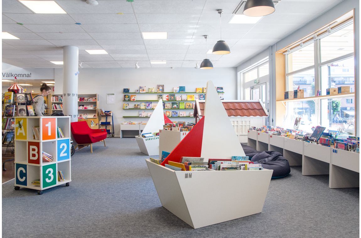 Bibliothèque municipale de Norrtälje, Suède - Bibliothèque municipale et BDP