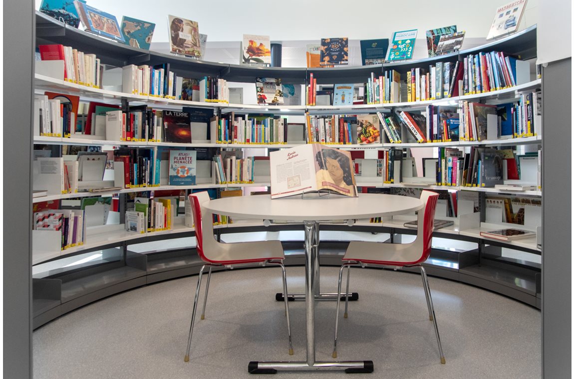 Openbare Bibliotheek Sallebœuf, Frankrijk - Openbare bibliotheek